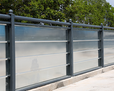 鋼結(jié)構(gòu)圍擋制作鋼材型號及機械性能？