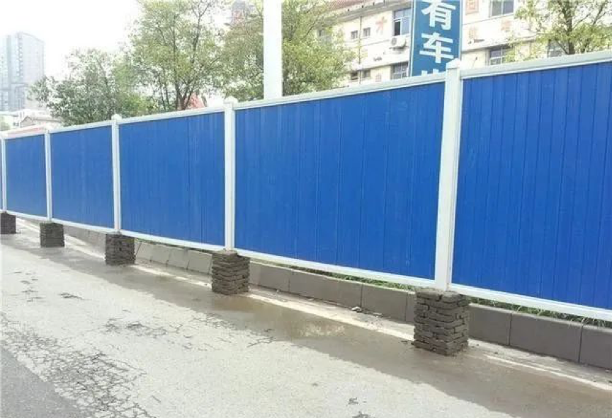 新型PVC圍擋與傳統(tǒng)圍擋區(qū)別在哪里？