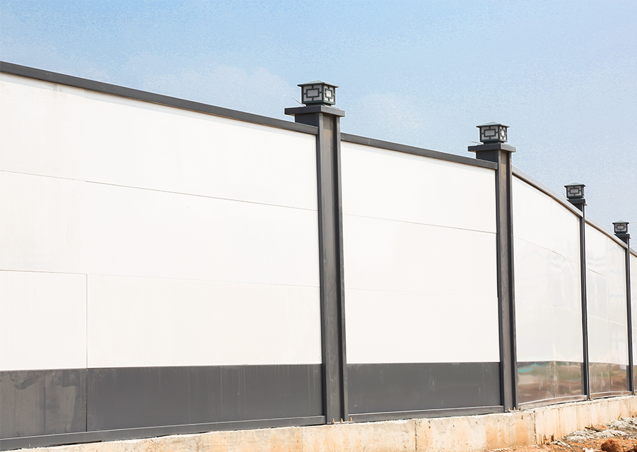 深圳鹽田工建筑施工，旭東圍擋廠家快速裝車發(fā)貨出擊現場